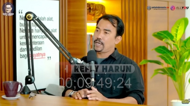 Saiful Huda MS yang dulu mendukung Presiden ke-7 Jokowi. [YouTube/Refli Harun]