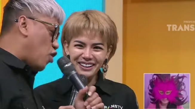 Nikita Mirzani blak-blakan mengaku tidak suka Mulan Jameela (YouTube)
