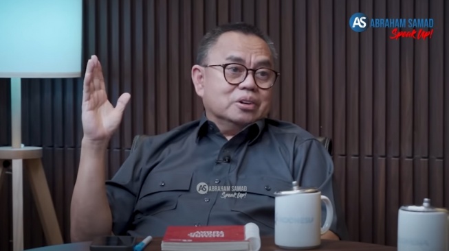 Mantan Menteri ESDM, Sudirman Said saat di Podcast Abraham Samad. [YouTube]