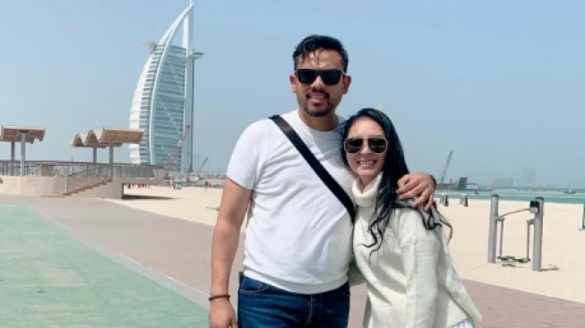Foto Menteri UMKM Maman Abdurrahman dan istri, Tina Astari. (tangkapan layar/Instagram)