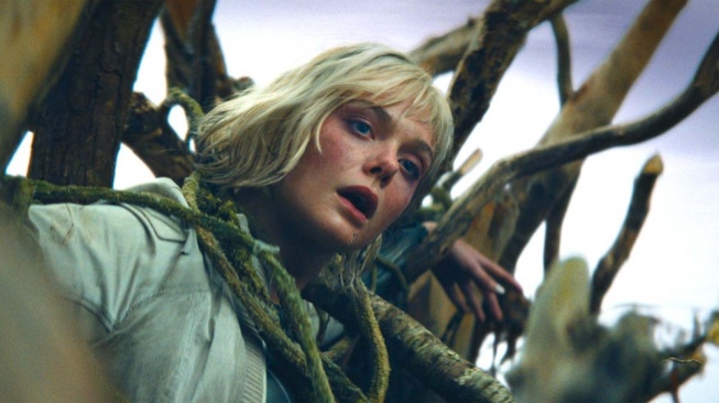 Elle Fanning Dikonfirmasi Mainkan Dua Karakter di Film Predator: Badlands