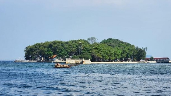Salah satu pulau di Kepulauan Seribu. Gubernur Jakarta Pramono Anung mengunjung Kepulauan Seribu untuk menunaikan janji. [Suara.com/Fakhri]
