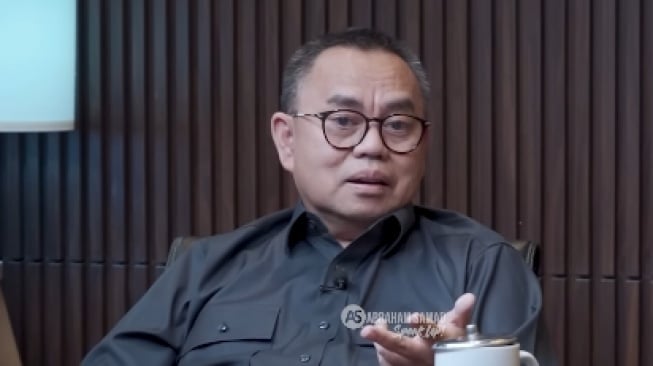 Eks Menteri ESDM, Sudirman Said dalam siniar di kanal Youtube Abraham Samad SPEAK UP. (tangkapan layar)