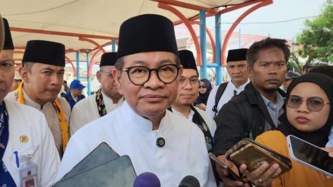 Ngadu ke Pramono Layanan Air PAM Mati Dua Bulan, Warga Pulau Kelapa Terpaksa Mandi Pakai Air Kotor