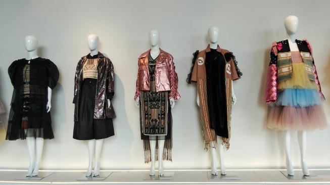 Threads of Identity di STUDIOFOLIO 2025: Karya Generasi Baru Desainer Indonesia yang Siap Mendunia