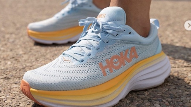 sepatu Hoka
