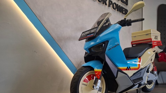 Motor Listrik MAKA Cavalry Duta Modjo yang Terima Sentuhan Modifikasi. (Foto: SUARA.com/Manuel Jeghesta)