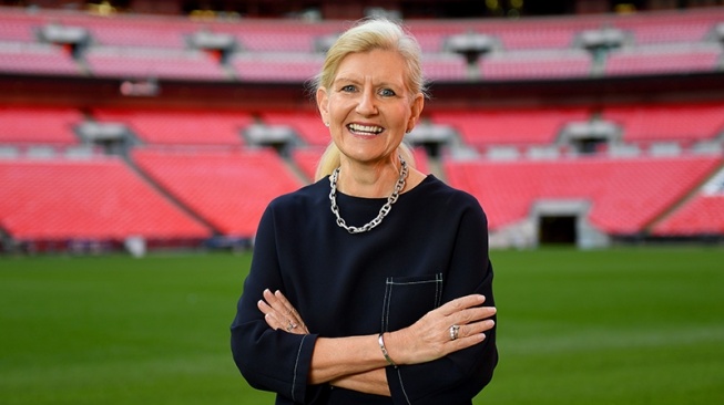 Presiden FA, Debbie Hewitt [thefa.com]