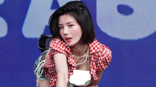 Kwon Eunbi tampil panas di ajang "Waterbomb Seoil 2025", Minggu (6/7/2025). [Twitter]