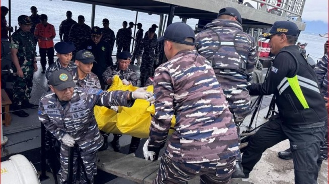 Tim SAR Temukan Mayat Pria Asal Bali yang Jadi Korban Tenggelamnya KMP Tunu Pratama Jaya