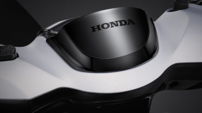 Visor pada depan Honda SCoopy (Hondacengkareng)
