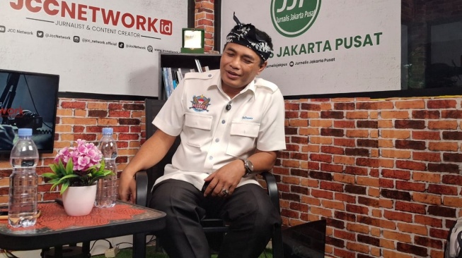 Dinilai Bikin Gaduh, Relawan Jokowi-Prabowo Tantang Duel Roy Suryo: Sekalian di Atas Ring Aja