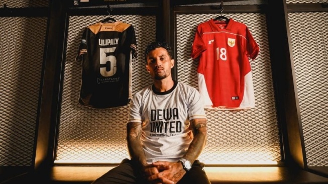 Tinggalkan Borneo FC, Ini Alasan Stefano Lilipaly Gabung ke Dewa United
