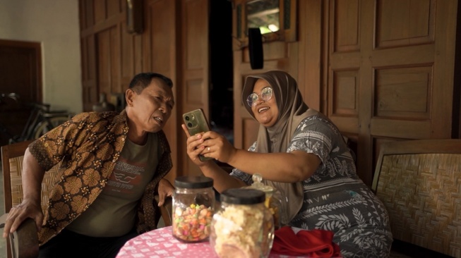 Film Rumaket. [ist]