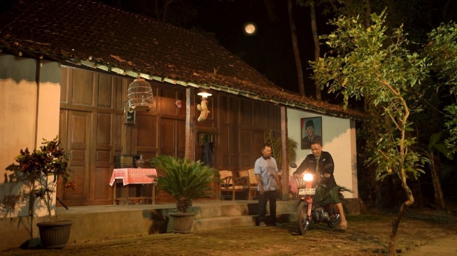 Film Rumaket. [ist]