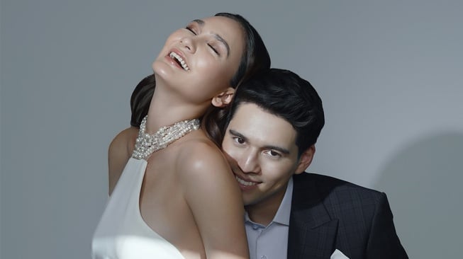 Luna Maya ungkap perasaan hatinya 2 bulan jadi istri Maxime Bouttier (Instagram)