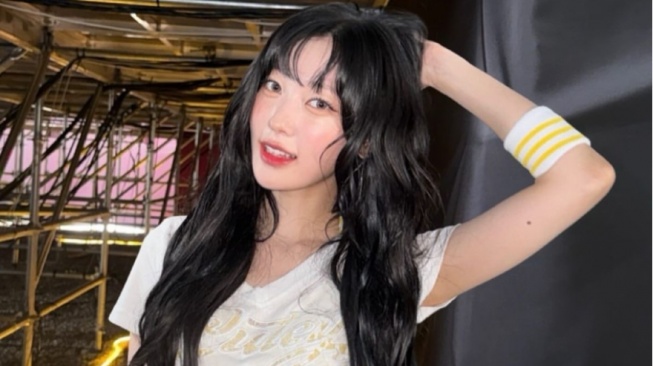 Gaya Basic Anti-Gagal, 4 Clean Casual Ala Choerry ARTMS yang Mudah Disontek
