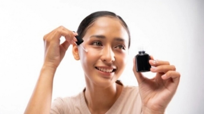 4 Serum Anti-Aging untuk Kerutan dan Mencerahkan Wajah, Mulai Rp24 Ribu!