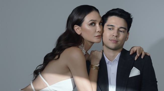Luna Maya ungkap perasaan hatinya 2 bulan jadi istri Maxime Bouttier (Instagram)