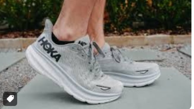 Hoka Clifton 9