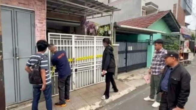 Guru Ngaji Licik Cabuli 10 Santri di Tebet, Ubah Ruang Tamu Jadi Arena Maksiat