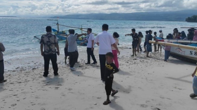 Liburan Berubah Jadi Duka: Warga Lampung Utara Hilang di Pantai Labuhan Jukung
