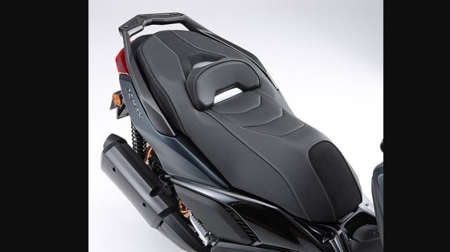 Comfort Seat Yamaha XMAX (Yamaha Indonesia)