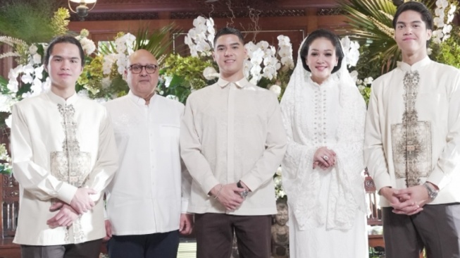 Sikap Al, El, dan Dul Disayangkan Publik ketika Maia Estianty Dijelek-jelekkan Ahmad Dhani