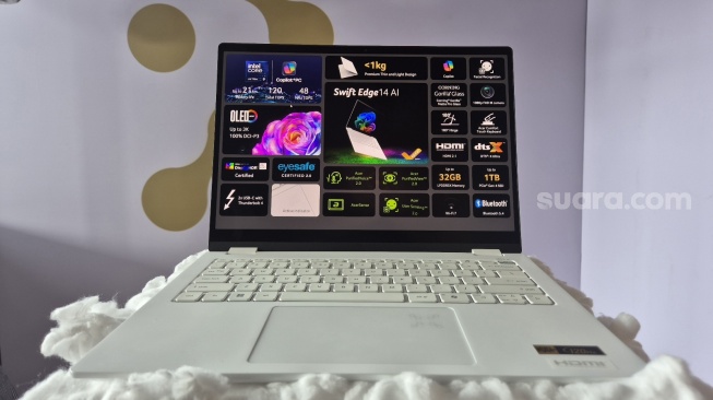 Acer Swift Edge 14 AI, Laptop Ultra Ringan Pertama, Anti Silau dan Bisa Bebersih Sendiri