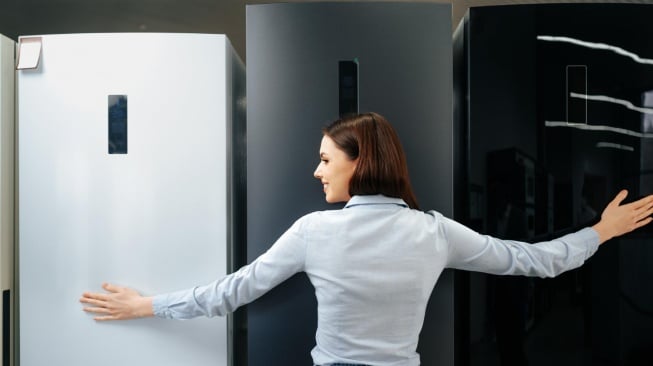 7 Kulkas Inverter 2 Pintu Terbaik Bulan Juli 2025, Muat Hingga 250 L dan Rak Kokoh