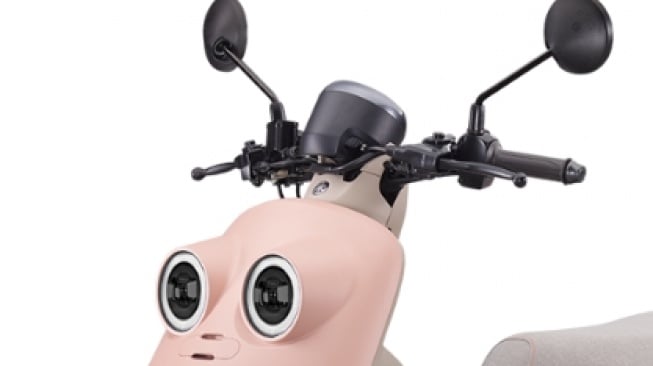 Penantang Honda Scoopy dari Yamaha: Desain Ala 'Burung Hantu', Harga Bikin Melongo