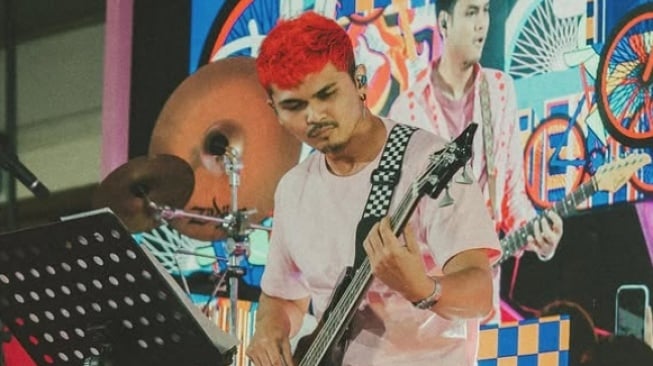 Shadu Rasjidi Resmi Hengkang dari Deadsquad, Ronal Adrian Masuk Jadi Bassist Tur