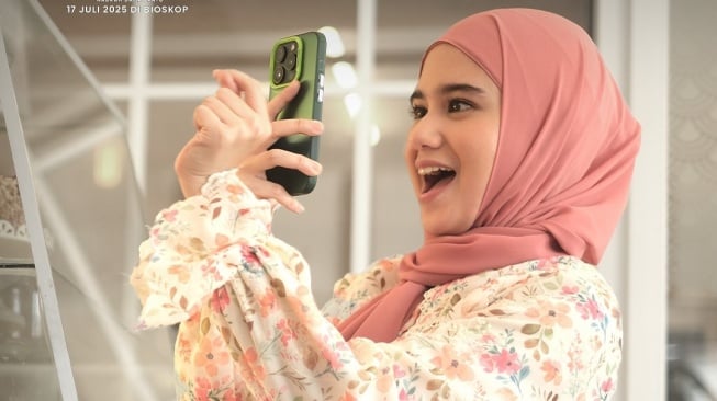 Tissa Biani Petik Pelajaran Tentang Kesetiaan dari 'Assalamualaikum Baitullah'. [Instagram]
