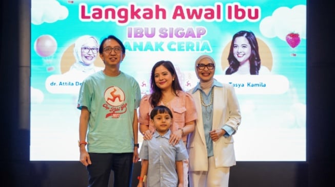 Cap Kaki Tiga Anak meluncurkan kampanye edukatif bertajuk #LangkahAwalIbu (Dok. Istimewa)