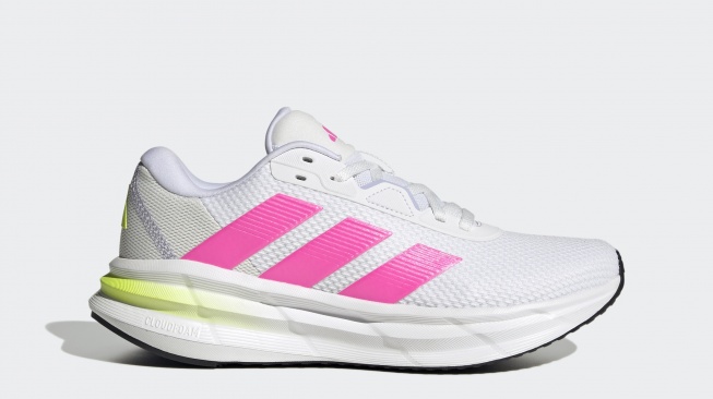 4 Rekomendasi Sepatu Running Adidas Rp500 Ribuan, Favorit Pelari Pemula
