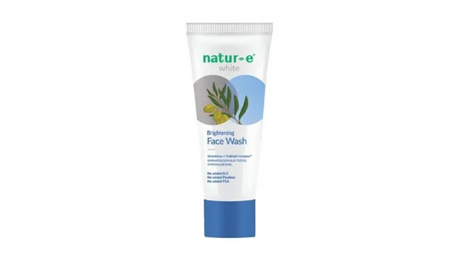 Rekomendasi Sabun Wajah untuk Kulit Kering - Natur-E White Brightening Face Wash. [ Natur-E]