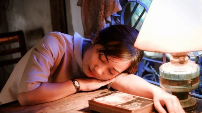 5 Cara Tingkatkan Energi Saat Kurang Tidur, Dijamin Tetap Produktif!