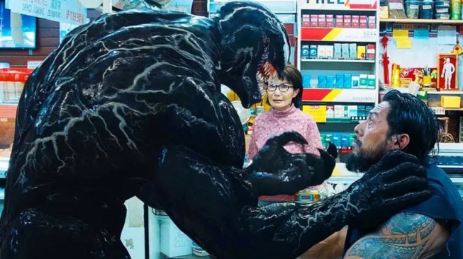 Salah satu adegan fiilm Venom yang dibintangi Tom Hardy dan dirilis 2018. [YouTube]