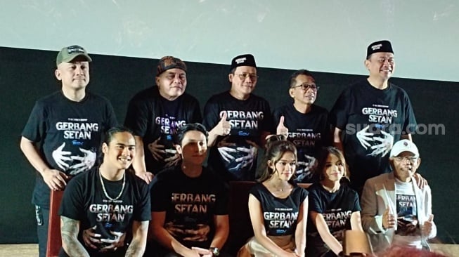 Terinspirasi dari Desa Hilang, Toto Hoedi Gaet Puluhan Komedian Legendaris di Film 'Gerbang Setan'