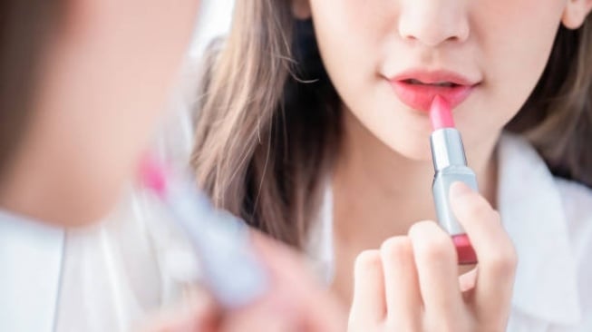 7 Rekomendasi Lipstik Ombre untuk Kulit Kuning Langsat, Bikin Bibir Sehat dan Bervolume