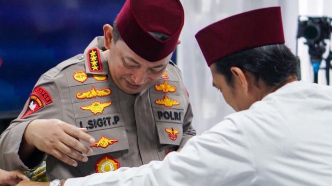 Kapolri Bertemu UAS: Singgung soal Kritikan, Ungkap Perbedaan dan Saudara Baru