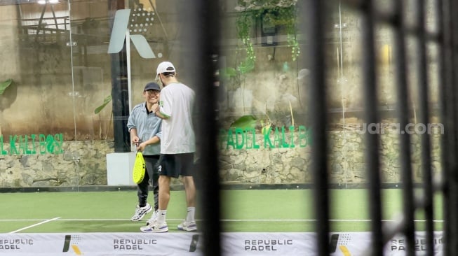 Dipuji Jago Smash oleh Menpora Usai Tanding Padel, Cak Imin Semringah