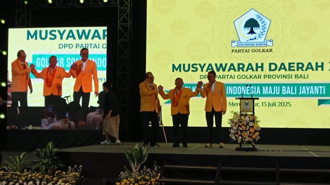 Gde Sumarjaya Linggih Nahkodai Golkar Bali