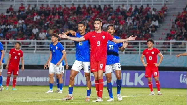 Jens Raven Pamit dari FC Dordrecht, Pelabuhan Baru Masih Jadi Misteri!