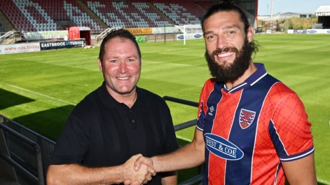 Tolak Klub Top, Eks Striker Liverpool Andy Carroll Pilih Gabung Klub Divisi 6
