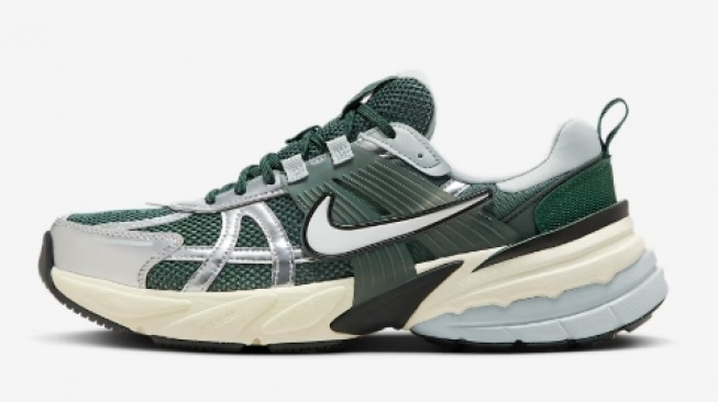 Nike V2K Run. [nike.com]