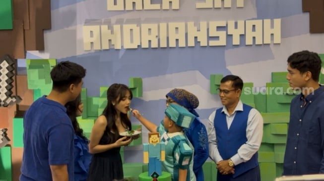 Acara ulang tahun Gala Sky di Gedung Kemang 54, Jakarta Selatan pada Senin, 14 Juli 2025. [Suara.com/Tiara Rosana]