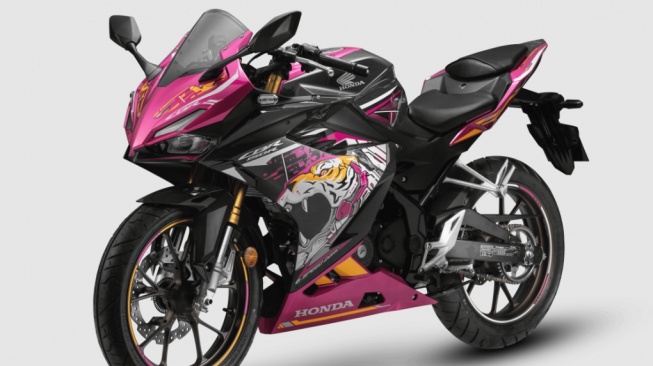 Honda CBR150R CyberRoar (boonsiewhonda)