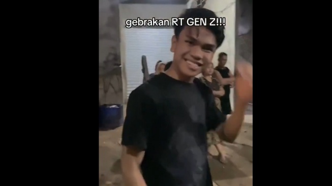Viral Ketua gebrakan RT gen z di Koja, Jakarta Utara. (bidik layar video)