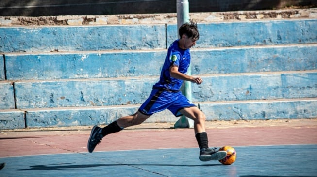 Lapangan Jadi Layar: Ketika Futsal dan Digital Life Bersatu